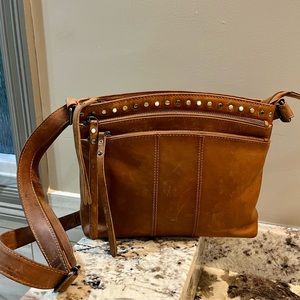 Lady Conceal Brynn Arched Leather Crossbody